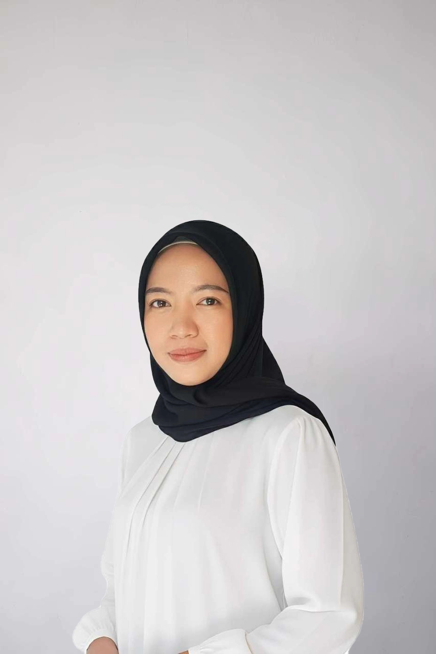 Pira Yuniar, S.Pd., M.Agb